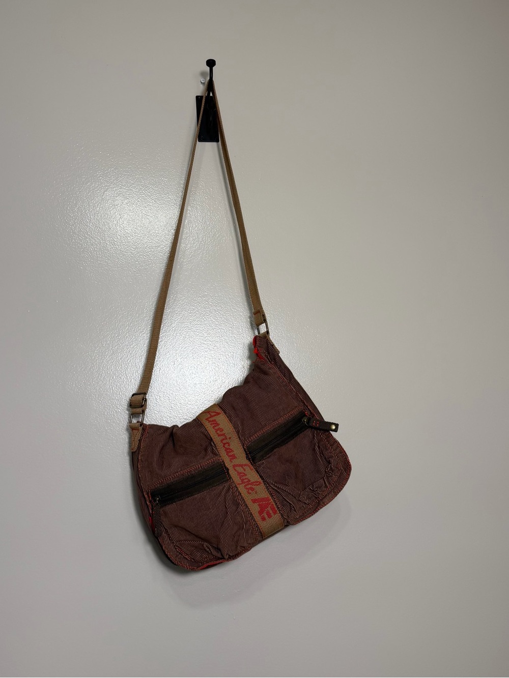 American Eagle Brown Corduroy Crossbody Messenger Bag Y2K 2010s Vintage Adjusts